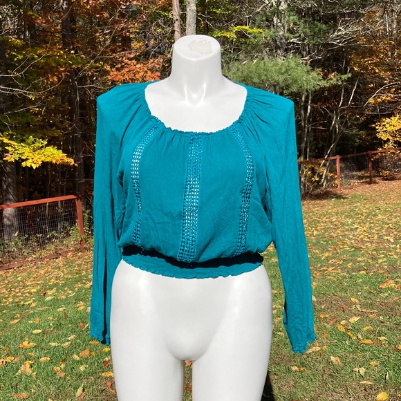 Divided deep teal crochet accent front gathered waist peasant top size 12 - Picture 1 of 6